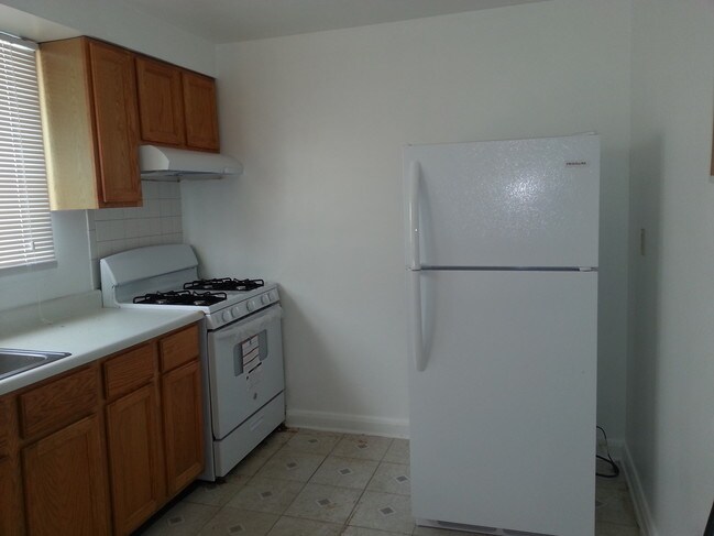 Foto del edificio - 9122 Liberty Rd