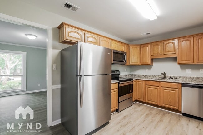 Building Photo - 8305 Hemby Wood Dr
