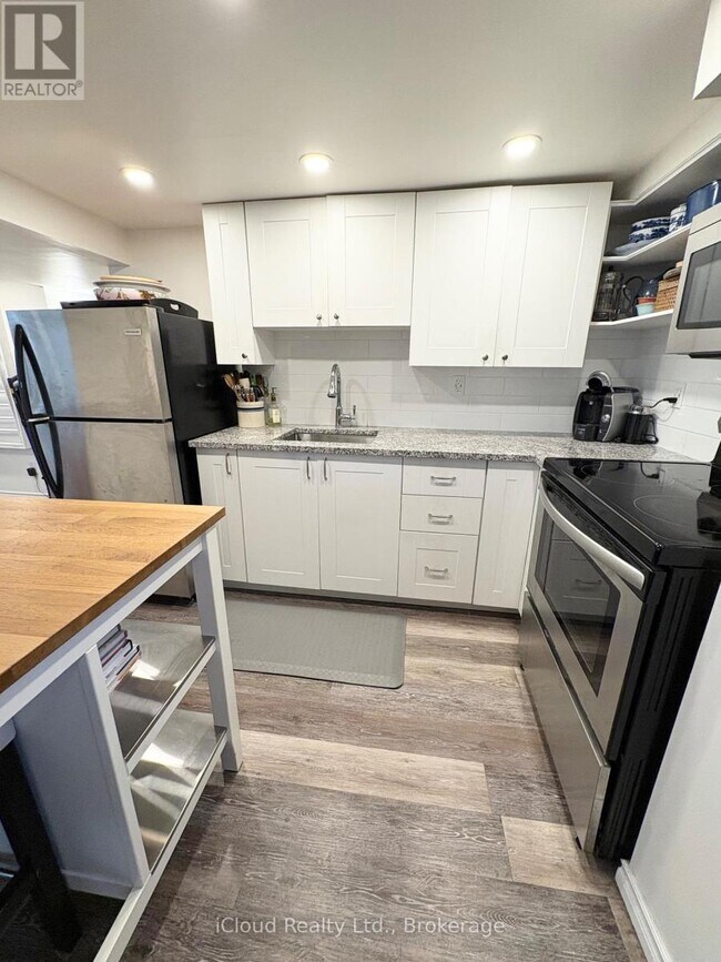 Photo du bâtiment - 105 E 4th St