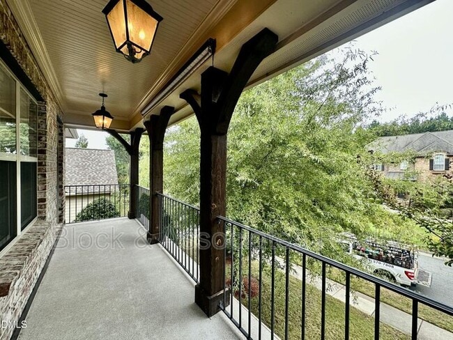 Building Photo - 1801 Old London Way