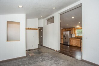 Building Photo - 106 Reliance Dr