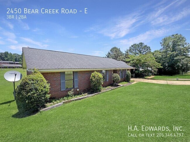 Foto del edificio - 2450 Bear Creek Rd E