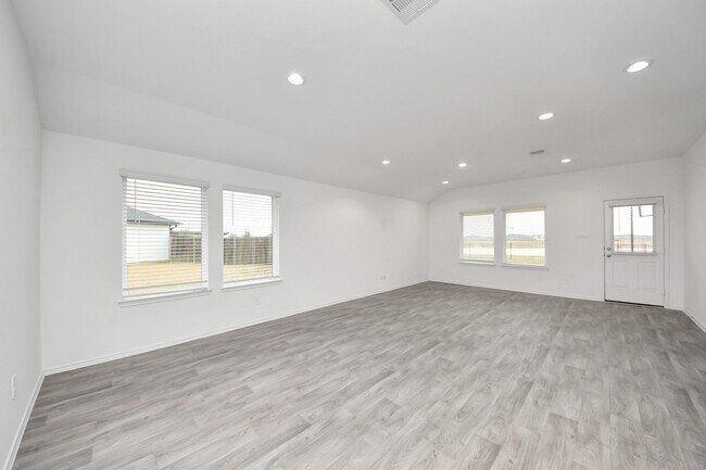Foto del edificio - 1310 Bison View Ln