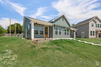 Building Photo - 1207 Chestnut Ct
