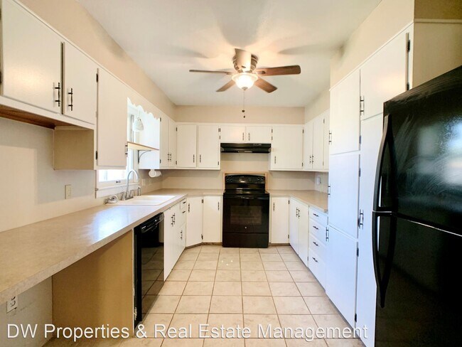 Foto del edificio - 3 br, 2 bath House - 2423  Hart
