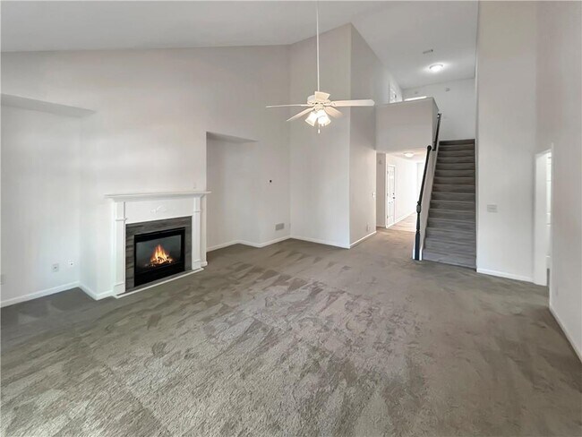 Building Photo - 3755 Pine Village Pl