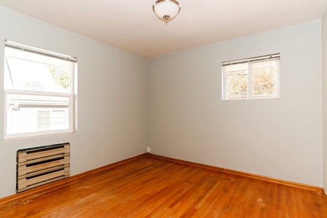 Building Photo - 4818 SW Findlay St