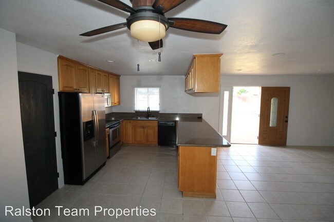 Building Photo - 3 br, 2 bath House - 1575 Halo St