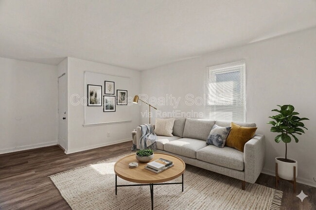 Building Photo - 9823 Winkler Dr