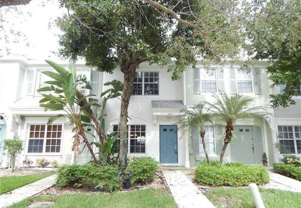 Foto principal - 8149 San Carlos Cir