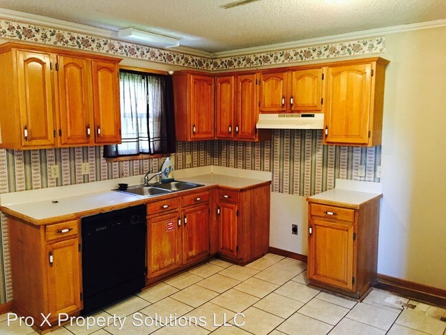 Foto del edificio - 5 br, 2 bath House - 109 Westfield Road