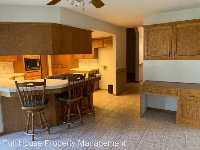 Building Photo - 3 br, 2 bath House - 2471 Kevin Lane