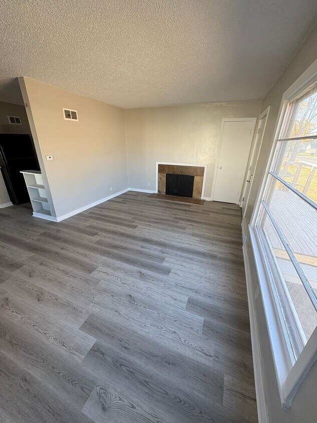 Foto principal - 1 Bedroom 1 Bathroom Updated Duplex