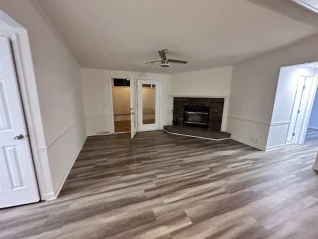 Foto del edificio - 12493 W Old Spring Hope Rd