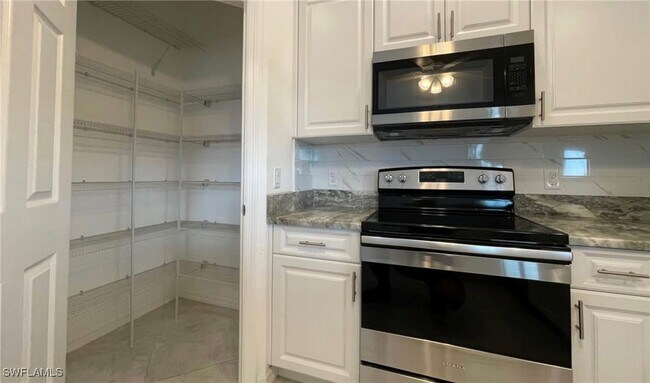 Foto del edificio - 1016 SW 39th Terrace