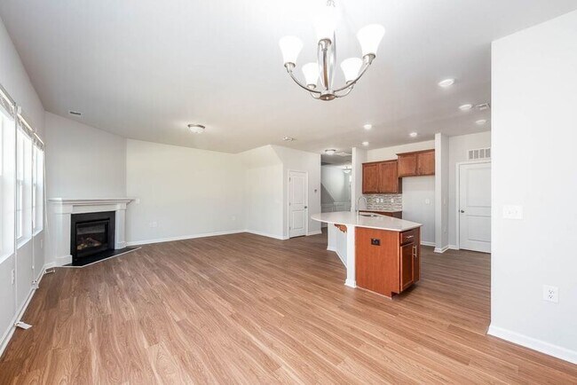 Building Photo - 1033 Homecoming Way