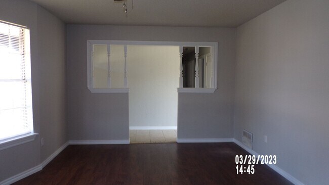 Building Photo - FOR SALE OR FOR RENT WHICHEVER COMES FIRST