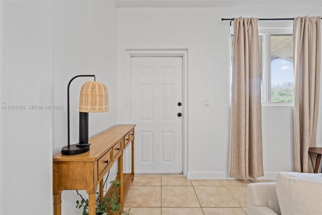 Foto del edificio - 2731 SE 17th Ave