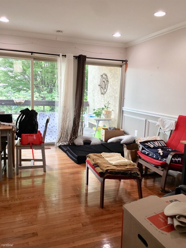 Building Photo - 2 br, 1.5 bath  - 1 Queen St Unit 15A 15A