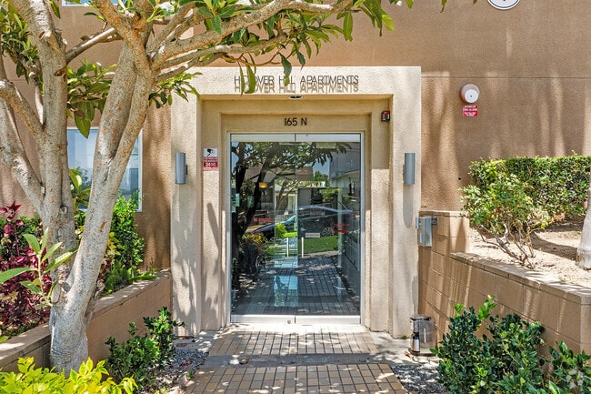 Building Photo - Hoover Hilltop