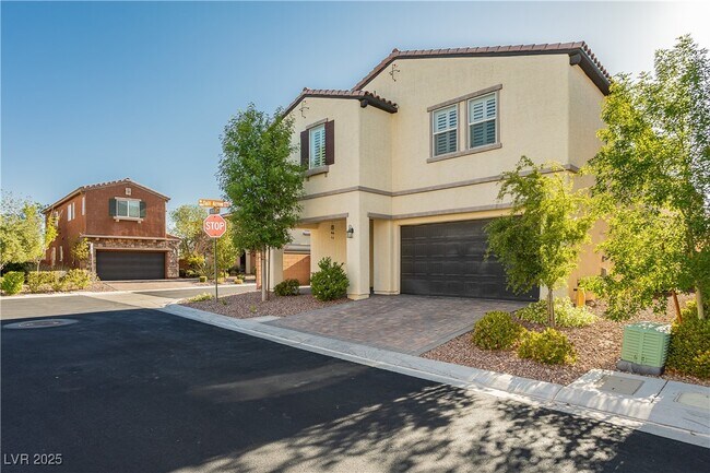 Foto del edificio - 971 Huntington Cove Pkwy