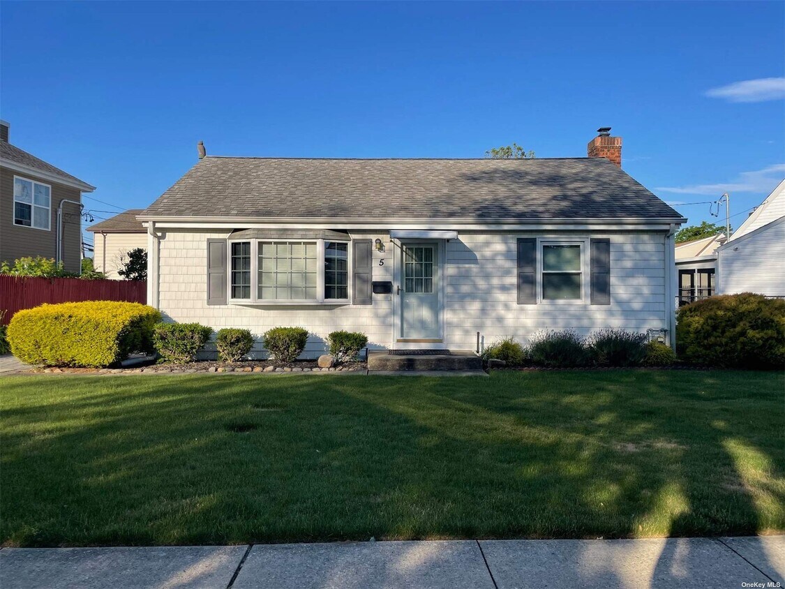 Foto principal - 5 Gables Rd