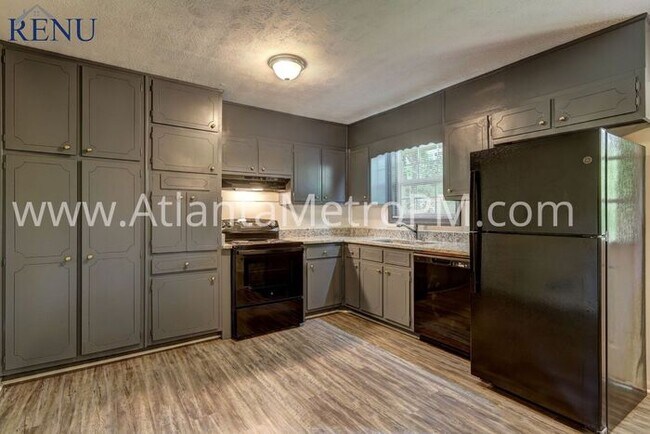 Foto del edificio - Available Now!