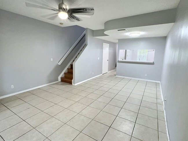 Building Photo - 109 SW 96th Ave