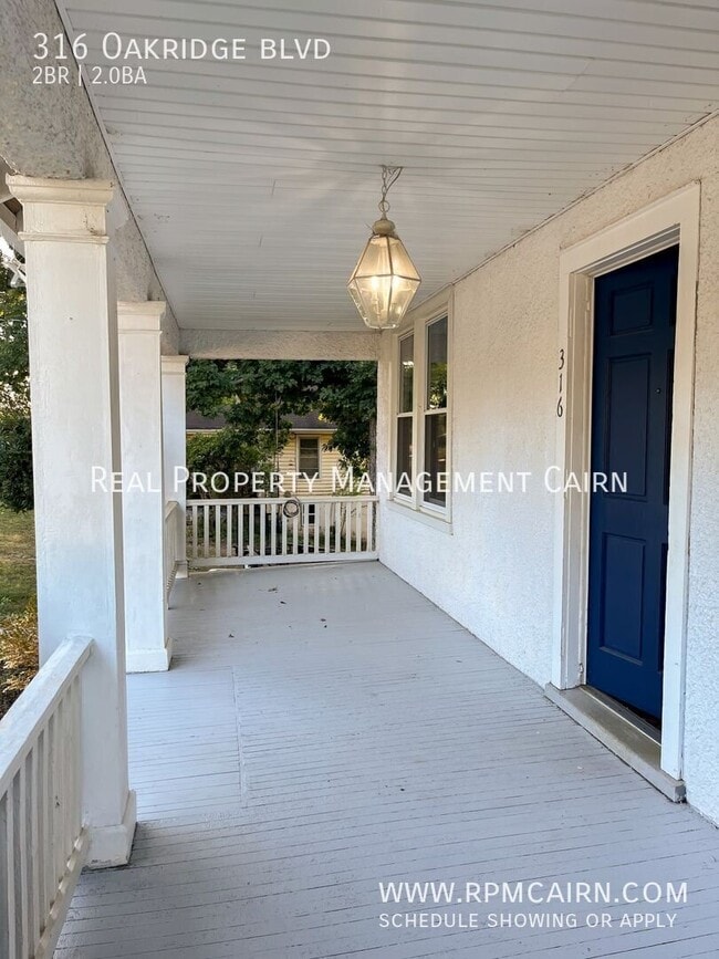 Photo - 316 Oakridge blvd- House