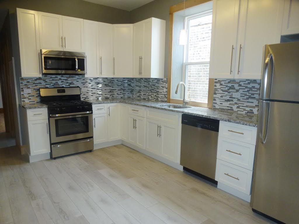 Primary Photo - 2236 W Augusta Blvd
