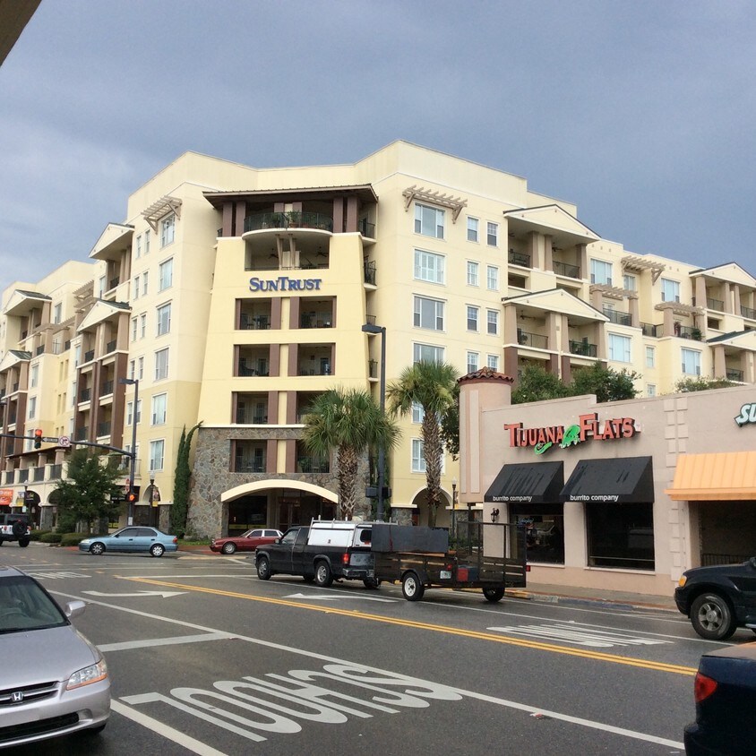 2305 Edgewater Dr, Orlando, FL 32804 Condo for Rent in Orlando, FL