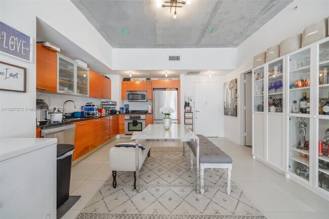 Foto del edificio - 3470 E Coast Ave