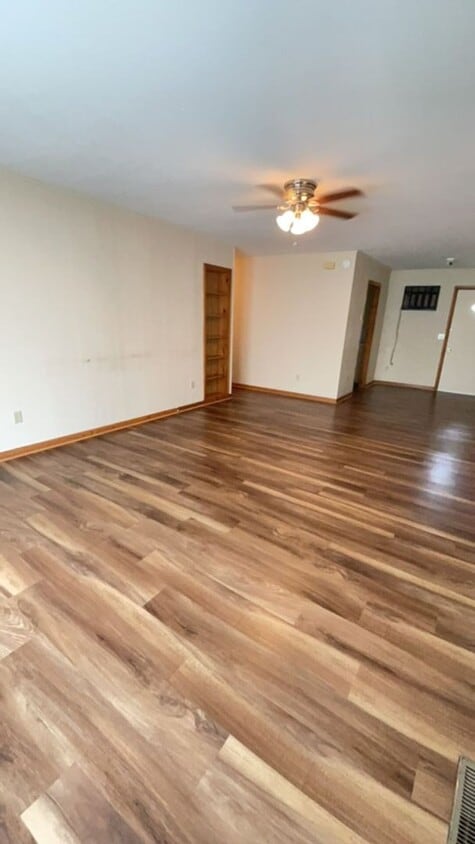 Primary Photo - Spacious ranch style 1 bedroom, 1 bath apa...