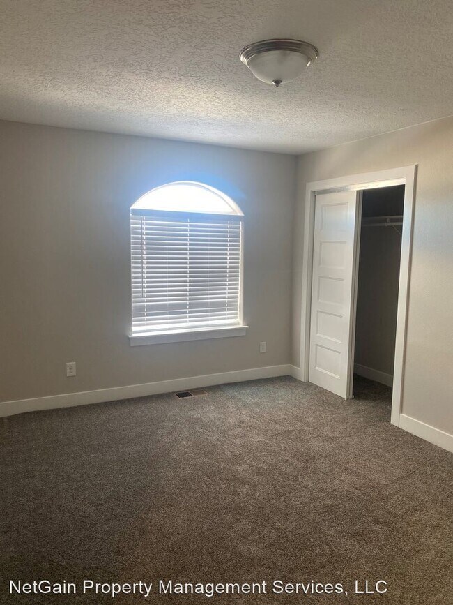 Foto del edificio - 5 br, 3 bath House - 3895 W 1425 N