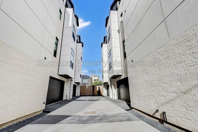 Foto del edificio - 1817 Prospect St