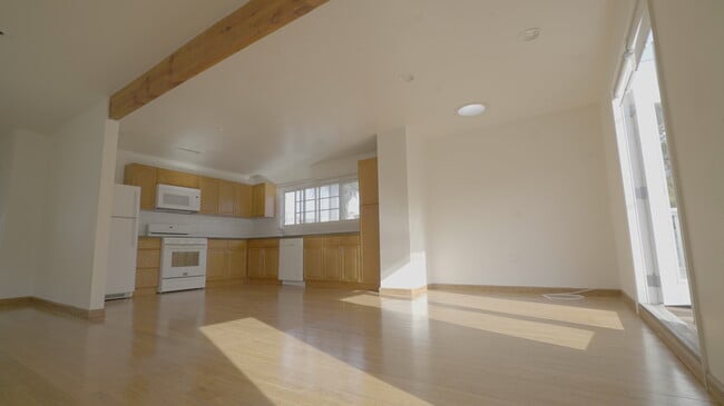 Building Photo - 8713 Pershing Dr