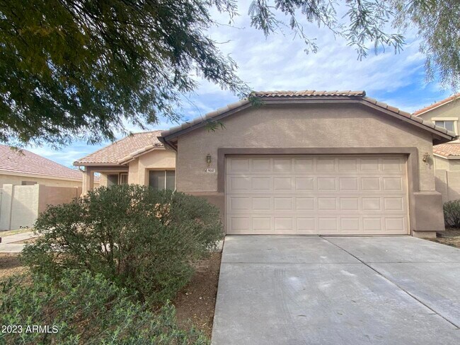 Foto del edificio - 9110 W MacKenzie Dr