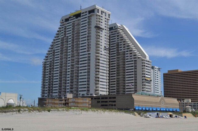 Building Photo - 3101 Boardwalk