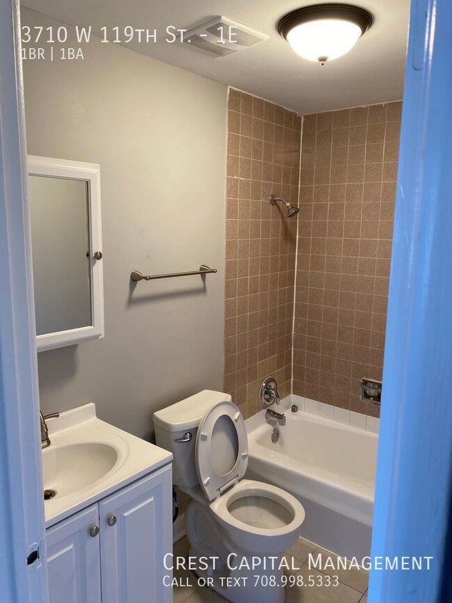 Building Photo - One Bedroom in Alsip