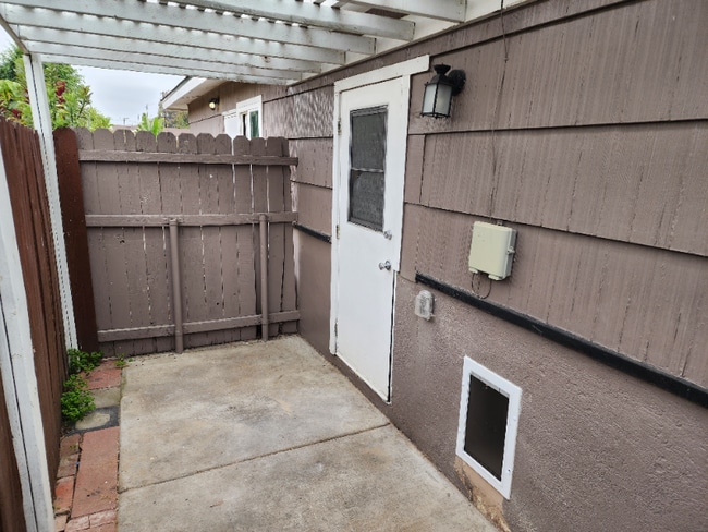 Foto del edificio - 715 S Pine St