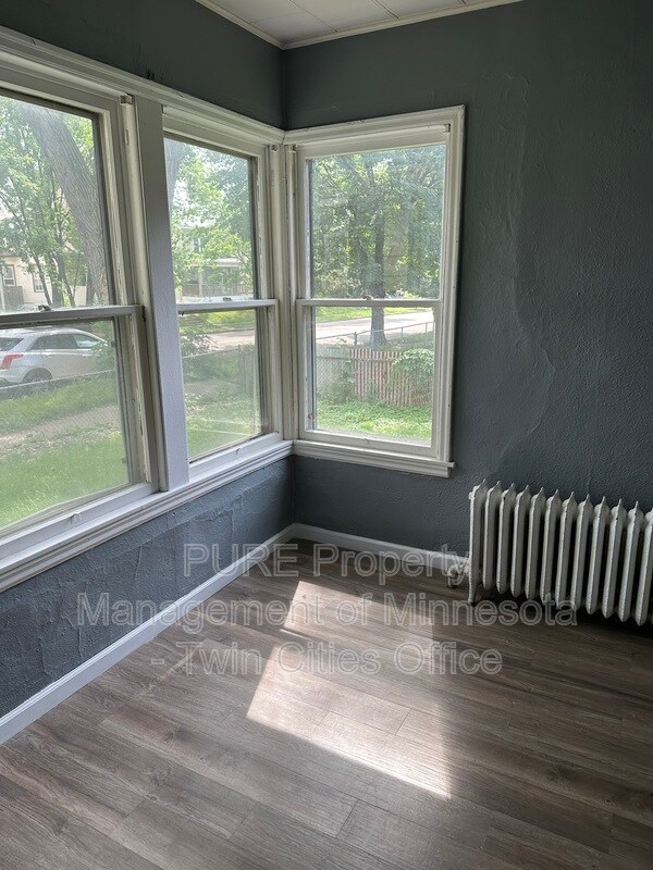 Foto del edificio - 1063 Front Ave