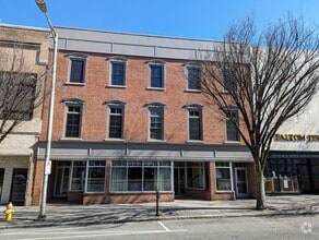 Building Photo - 209 Main St