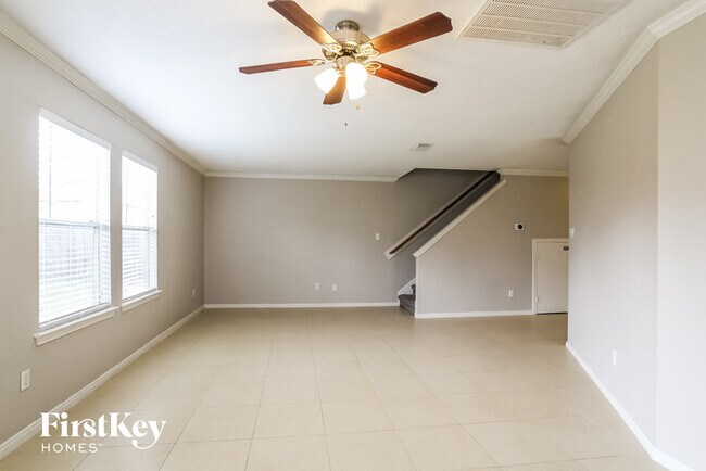 Foto del edificio - 8114 Scarlet Tanager Dr