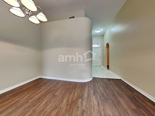 Building Photo - 2315 Kenwick Drive