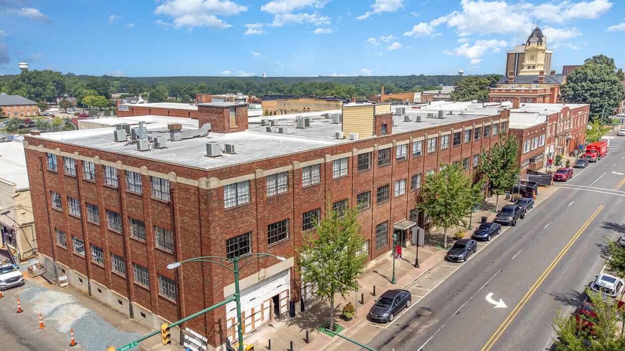 Foto principal - 109 N Hayne St