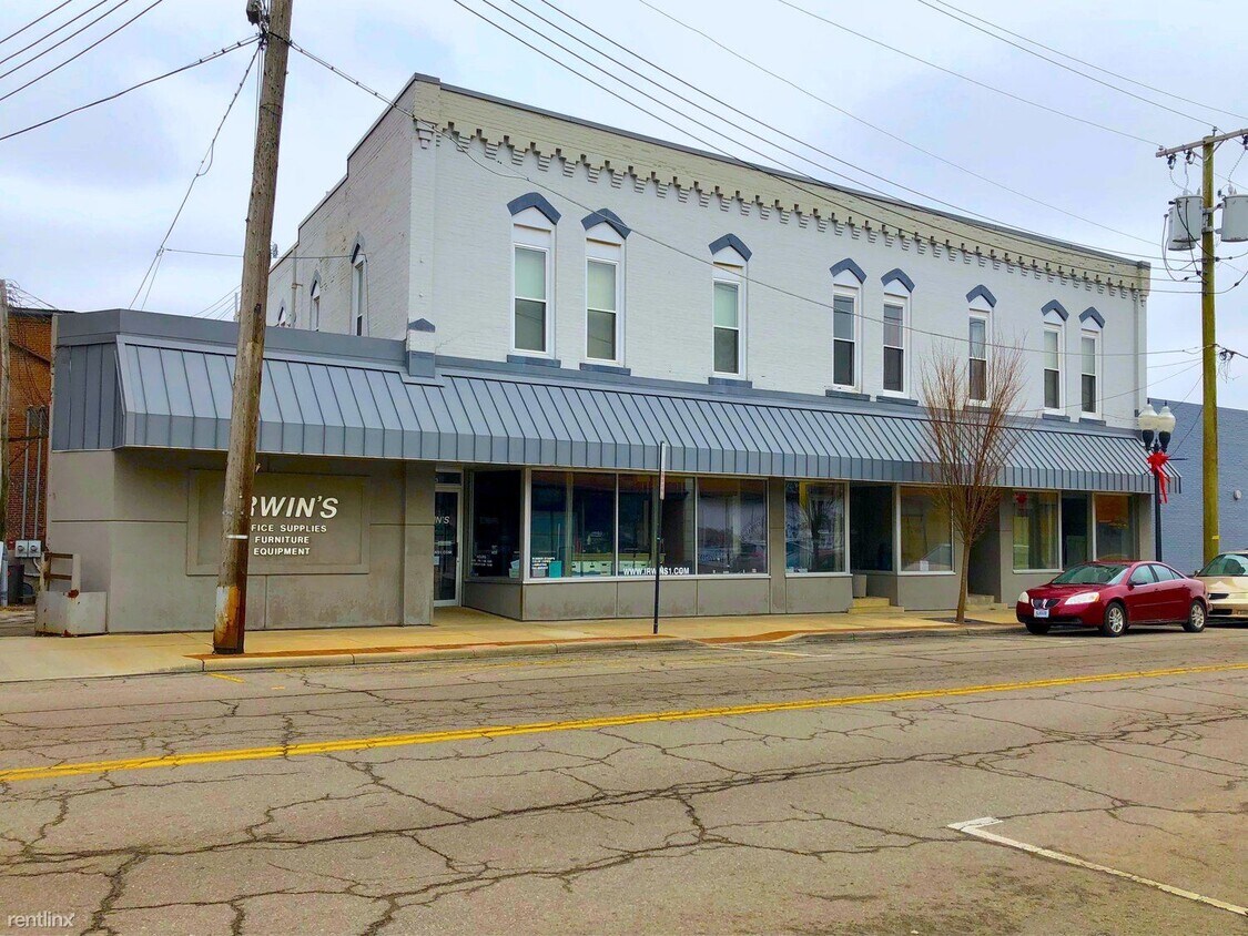 1 br, 1 bath - 145 Center St - 1 br, 1 bath  - 145 Center St