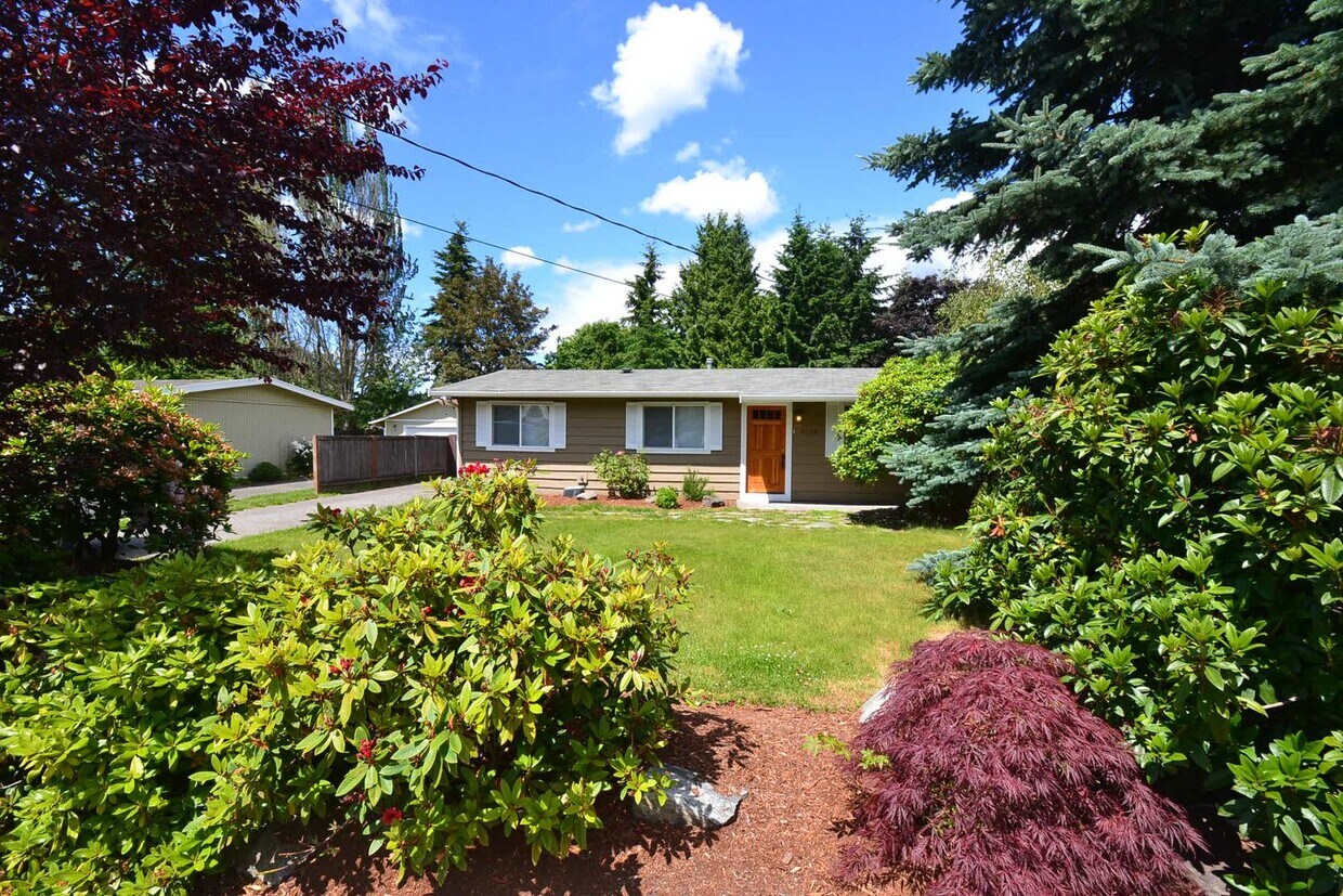 Foto principal - 8702 NE 140th St