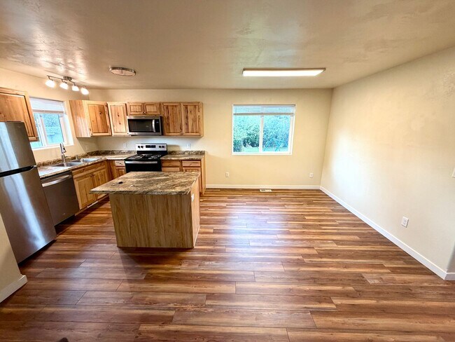 Foto del edificio - 611 Wilder Ave