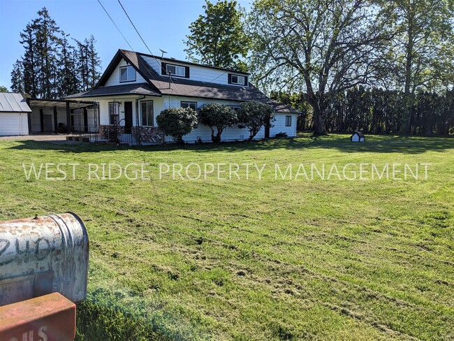 Foto del edificio - 32360 NW Padgett Rd