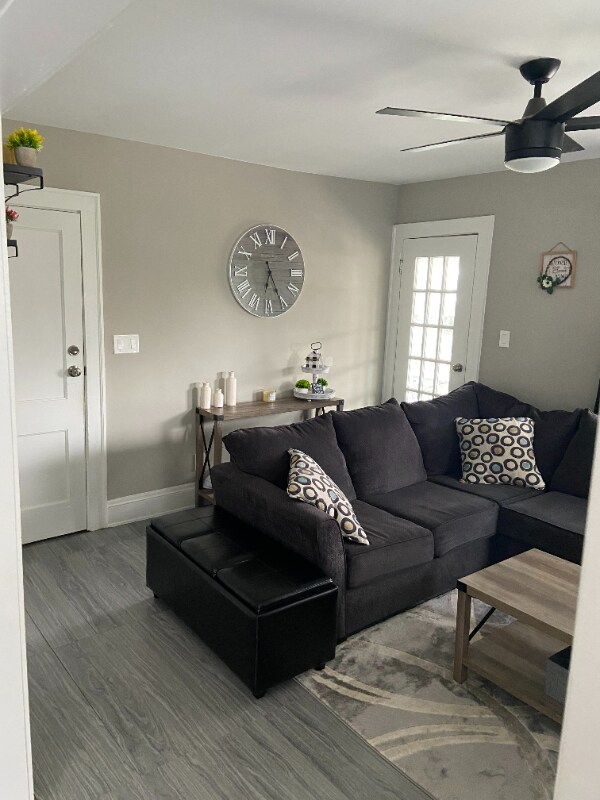 Foto del edificio - 1278 W 106th St